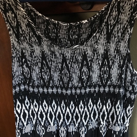 Dresses & Skirts - Women’s maxi dress